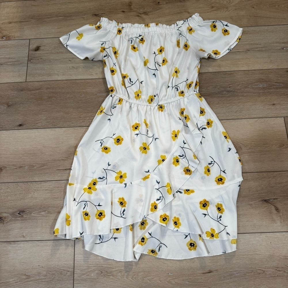 Blush white yellow & blue floral off the shoulder mini dress, faux wrap, M. - Picture 2 of 11